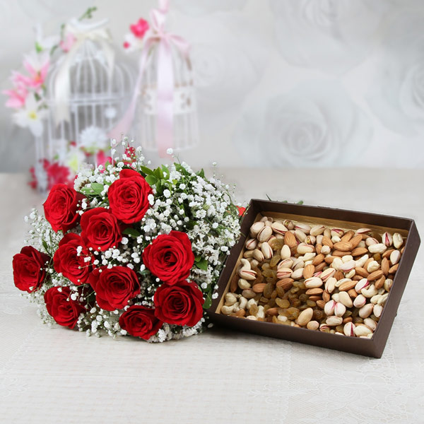 Charming Red Roses & Mixed Dryfruits Box